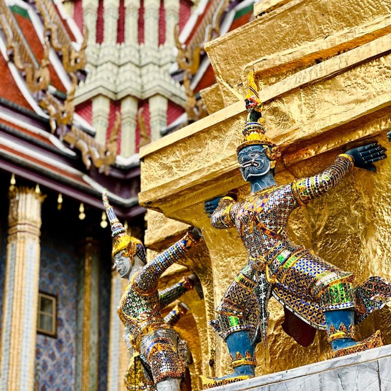 Thai temple guardian